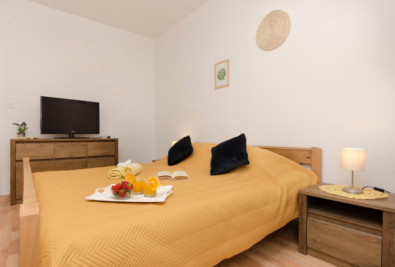 Apartments Ivana Murter Zewnętrze zdjęcie